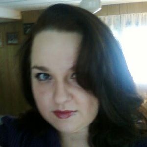 Meet your Posher, Angie